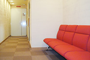 レディースフロア待ち合い